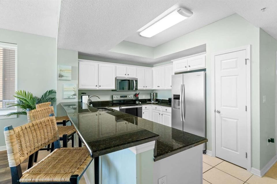 Condo, Multiple Beds (Summerwind West 804) | Private kitchen