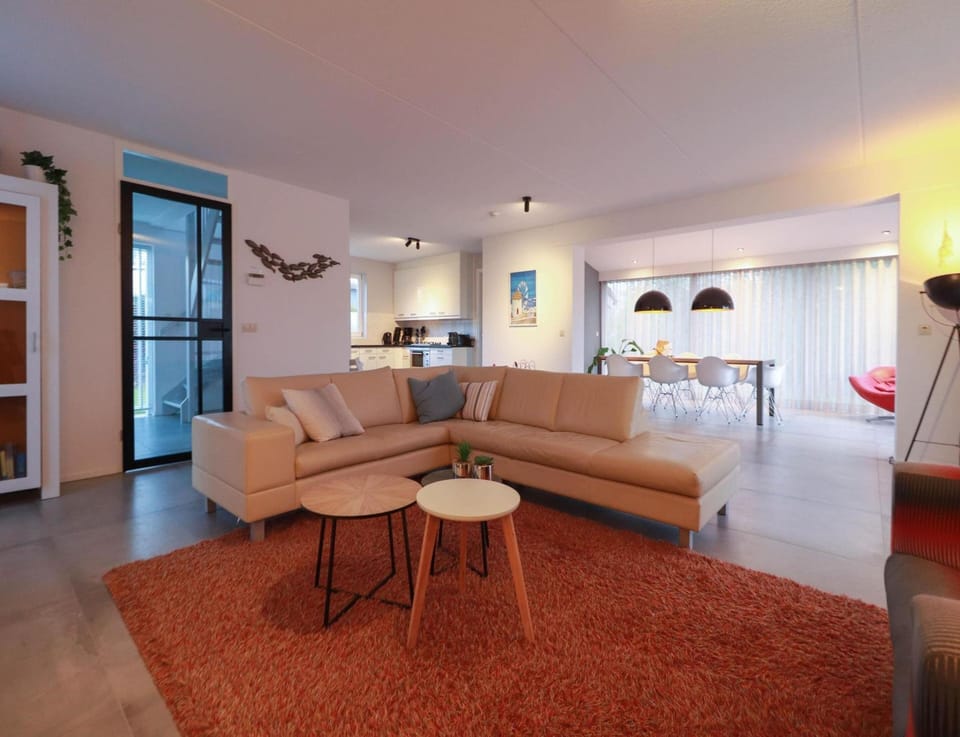House | Living room