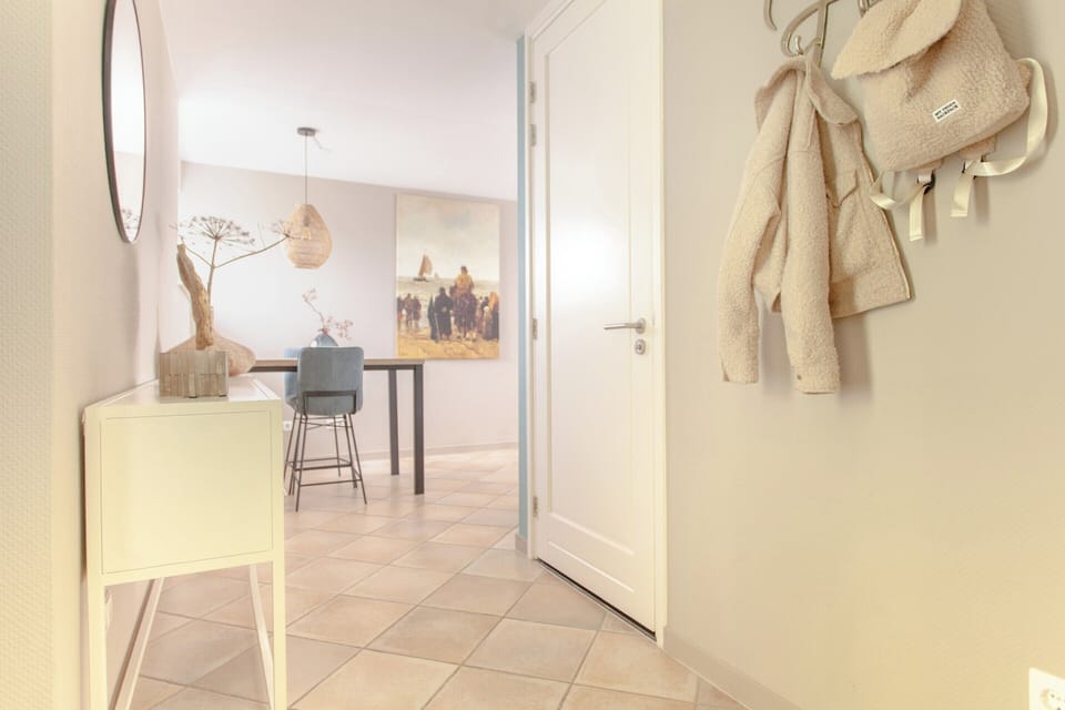 Apartment | Reception