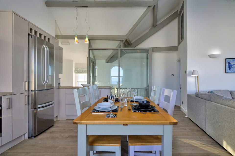 House | Dining