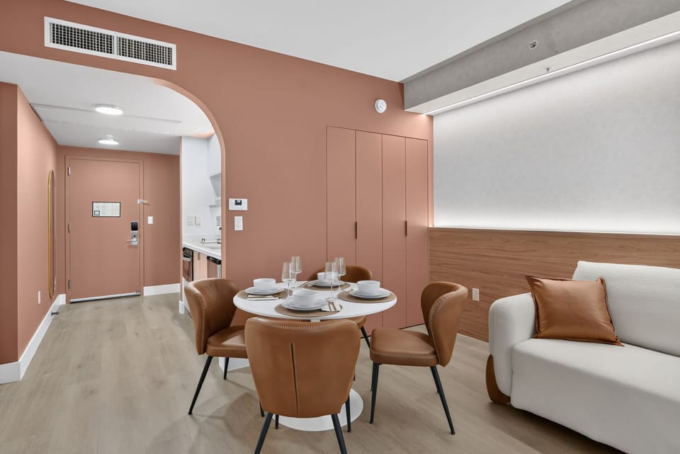 Apartment (0 Bedroom) | Dining room