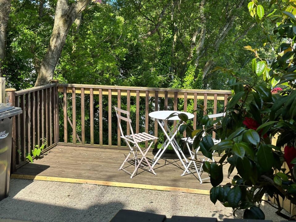 Cottage | Balcony