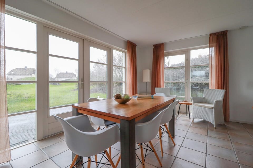 House | Dining