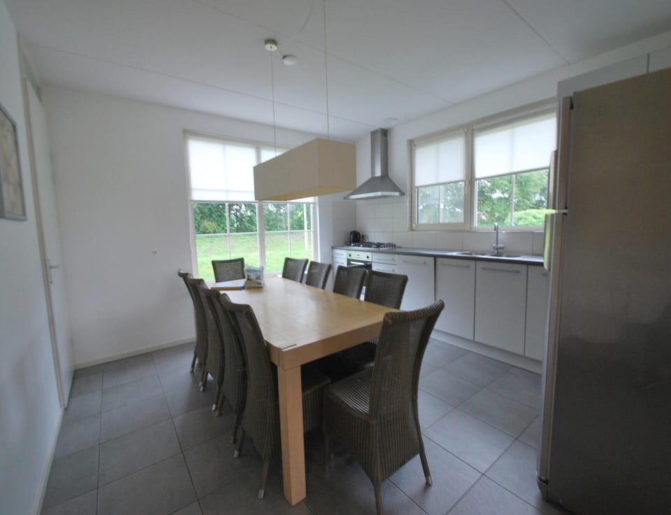 Villa | Dining