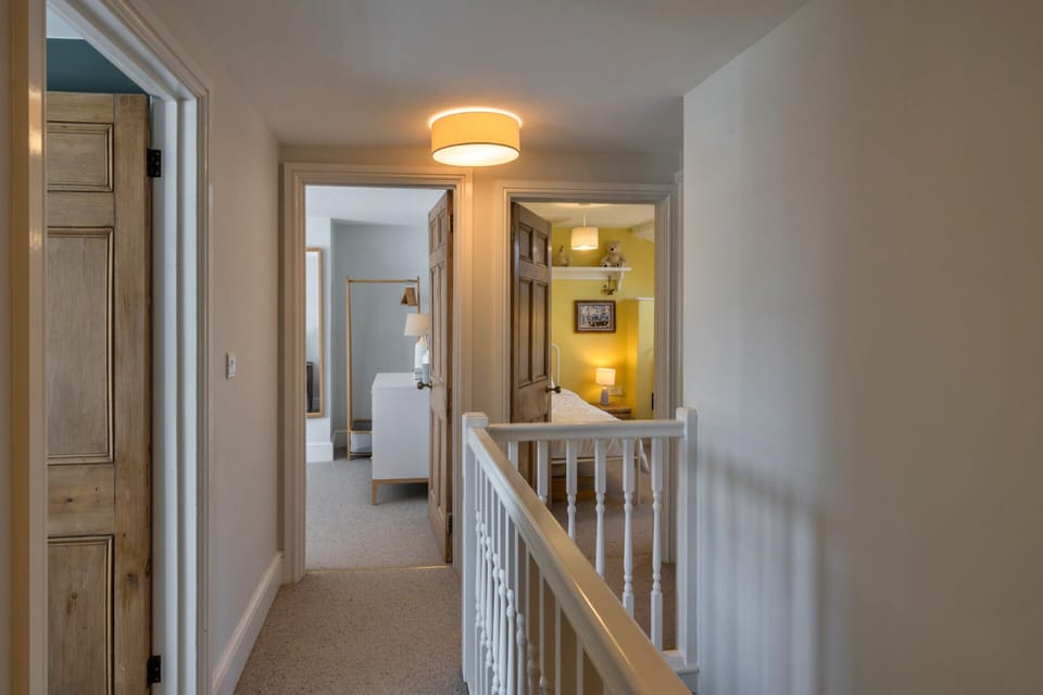 Cottage | Interior