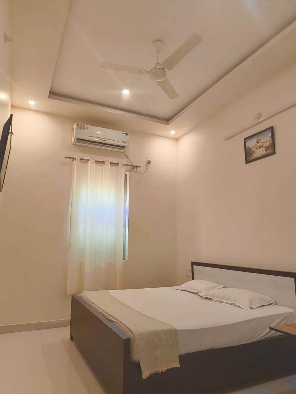 Deluxe Double Room, City View | WiFi (free)