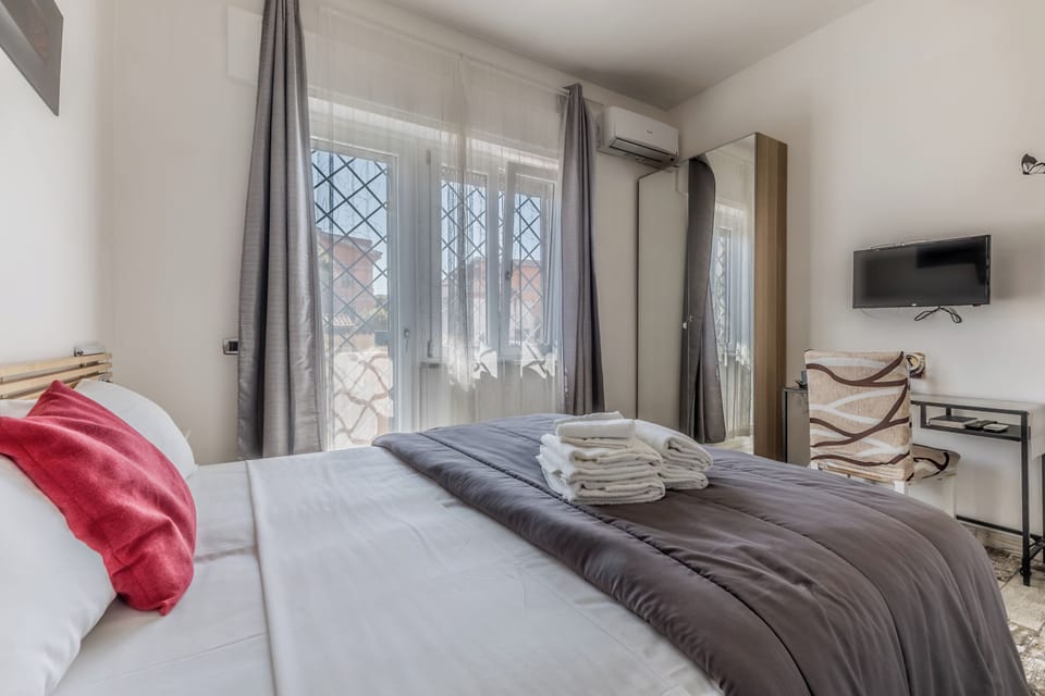 Double or Twin Room, Balcony | WiFi (free)