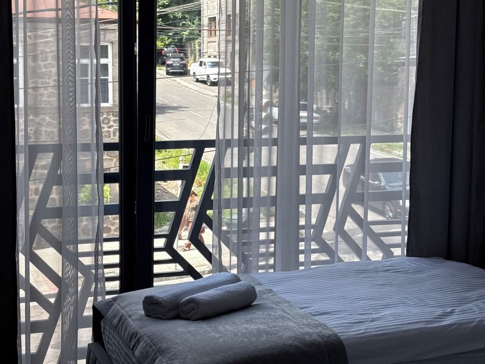 Classic Triple Room | WiFi (free)