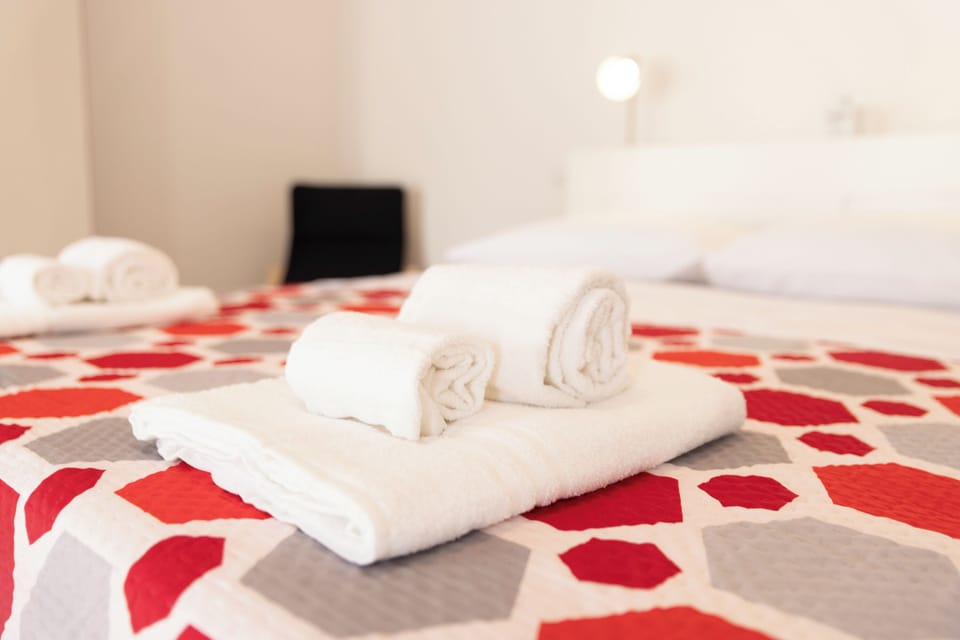 Apartment (1 Bedroom) | 1 bedroom, laptop workspace, iron/ironing board, bed sheets
