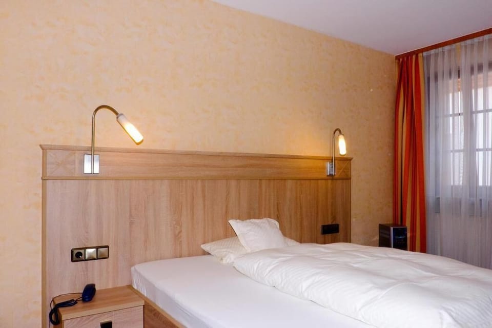 Basic Single Room, Courtyard View | In-room safe, WiFi (free)