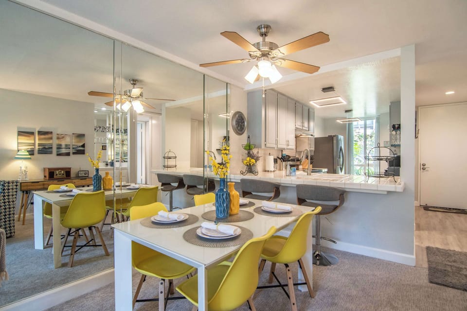 Condo, Multiple Beds (A16 The Blue Pearl) | Dining