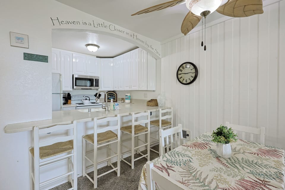 Condo, 2 Double Beds, Garden View (G203 Whispering Waters) | Dining