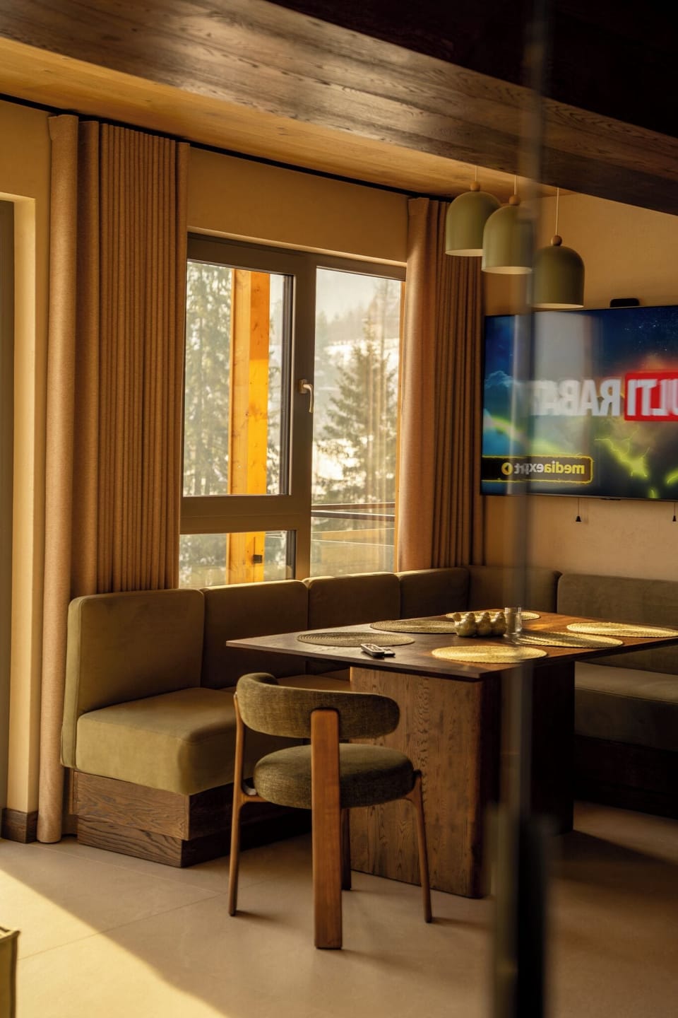 Luxury Apartment, Air conditioning, Mountain View | Interior