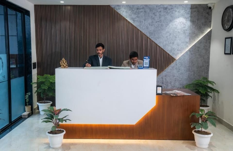 Hotel Palash Hotel in Noida