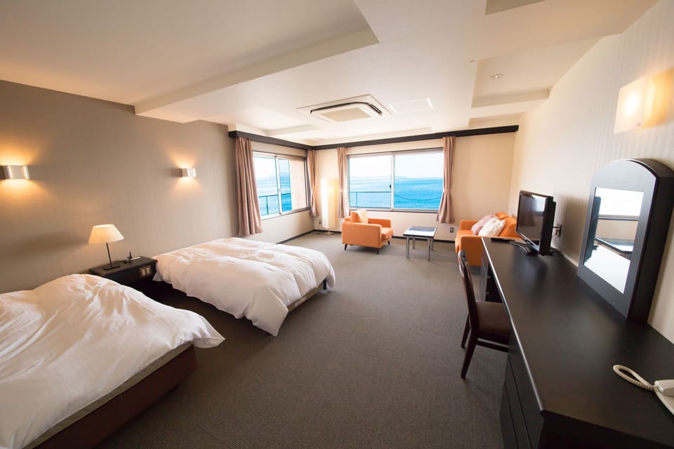 In-room safe, WiFi (free), bed sheets