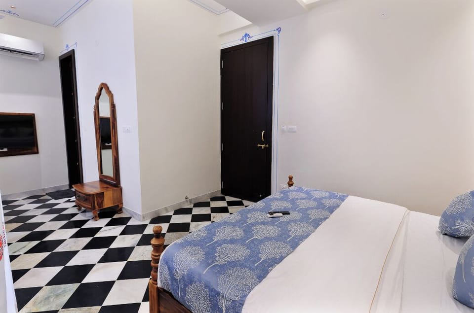 Standard Room | Desk, WiFi (free)