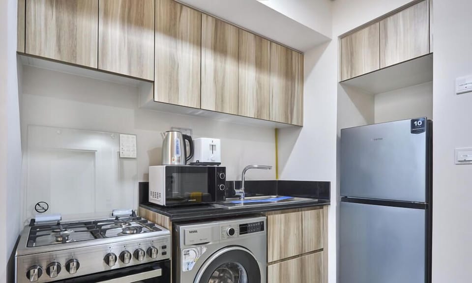 Deluxe Apartment, 1 Bedroom, Golf View | Private kitchen