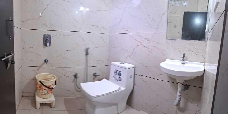 Comfort Single Room | Bathroom