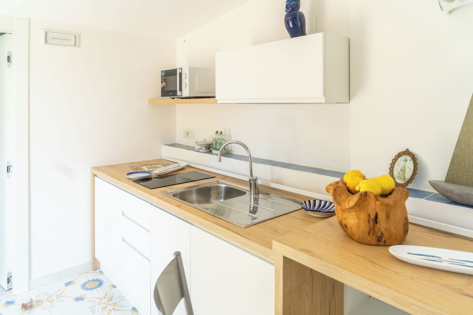 Apartment, Patio | Private kitchen