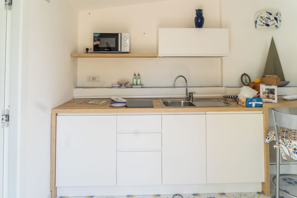 Apartment, Patio | Private kitchen