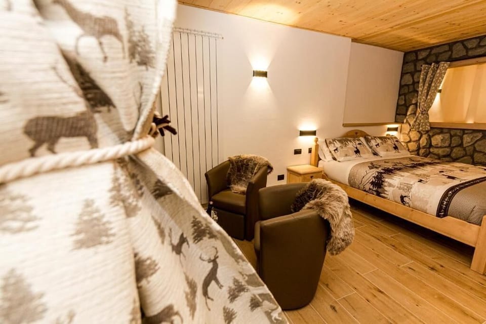 Superior Double Room, Mountain View | WiFi (free)