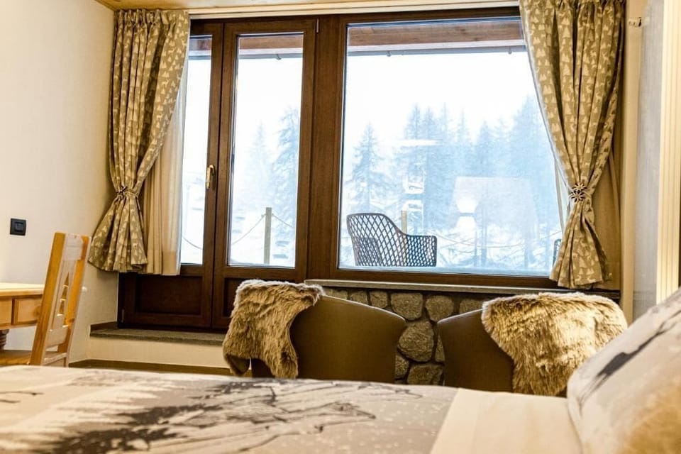 Superior Double Room, Mountain View | WiFi (free)