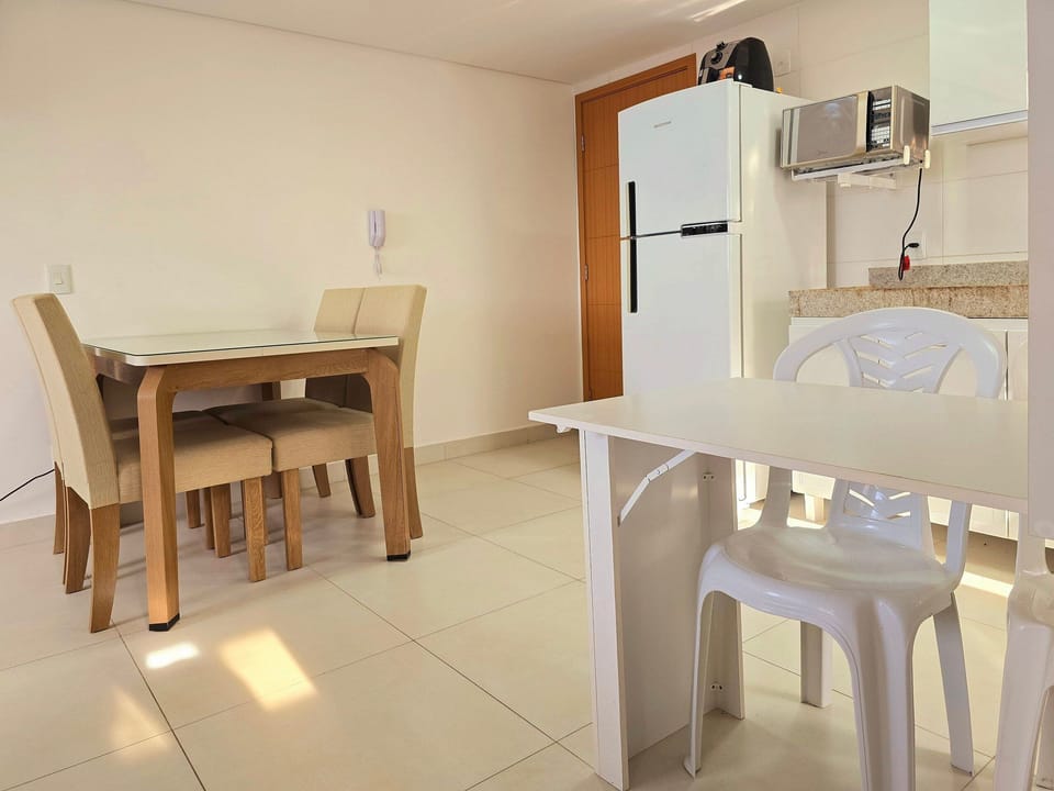 Apartment | Dining