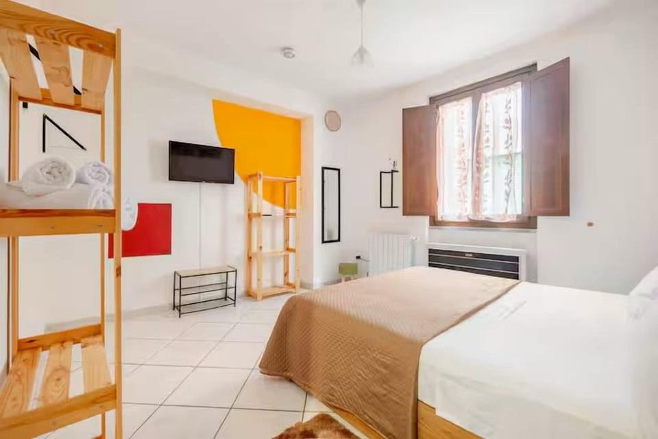 Comfort Apartment, Kitchen | In-room safe, blackout drapes, WiFi (free)