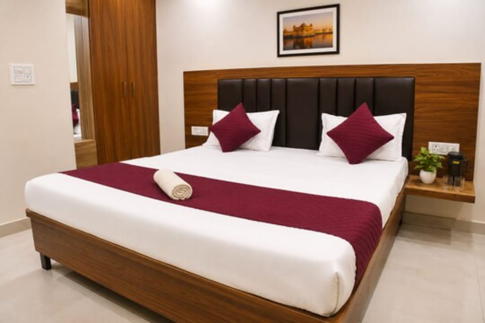 Deluxe Double Room, Park View | WiFi (free)