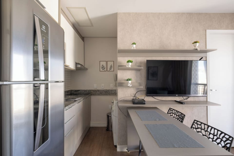 Comfort Apartment, 1 Double Bed with Sofa bed, Balcony, City View | Dining