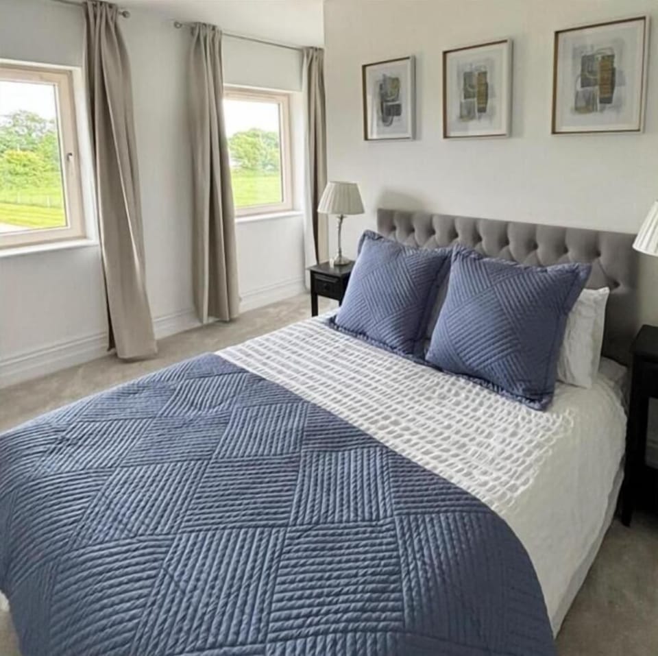 Superior Double Room | Iron/ironing board (on request), WiFi (free)