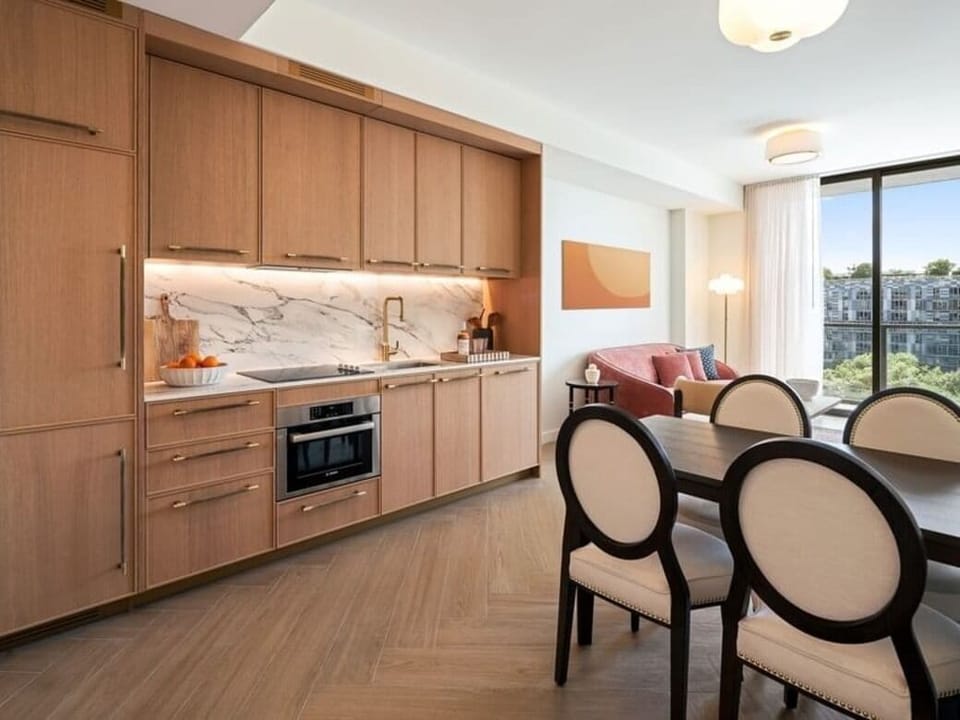 Standard Apartment, Balcony, City View | Dining