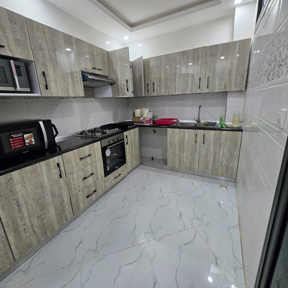 Deluxe Penthouse, Balcony, Beach View | Private kitchen