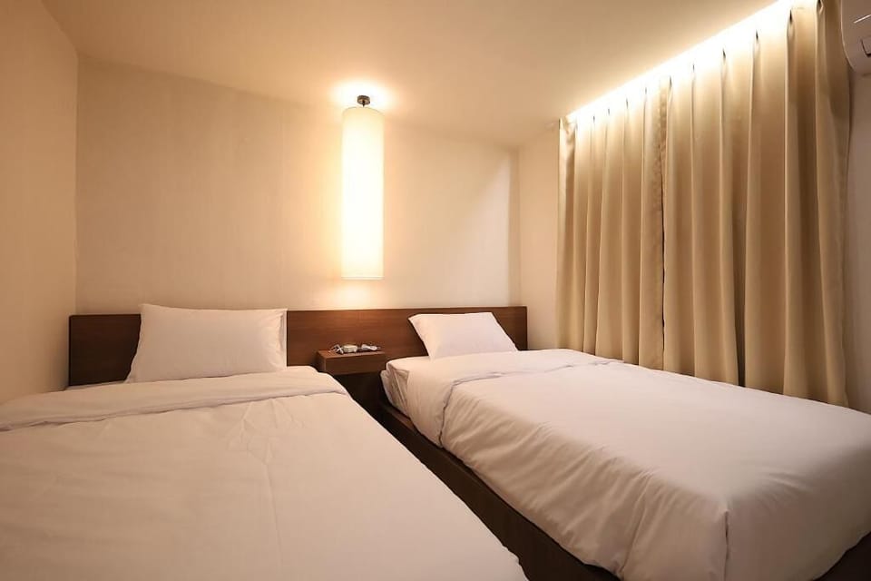 Twin Room | WiFi (free)