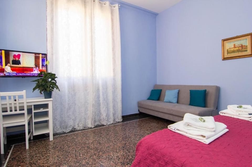Economy Triple Room, City View | WiFi (free)