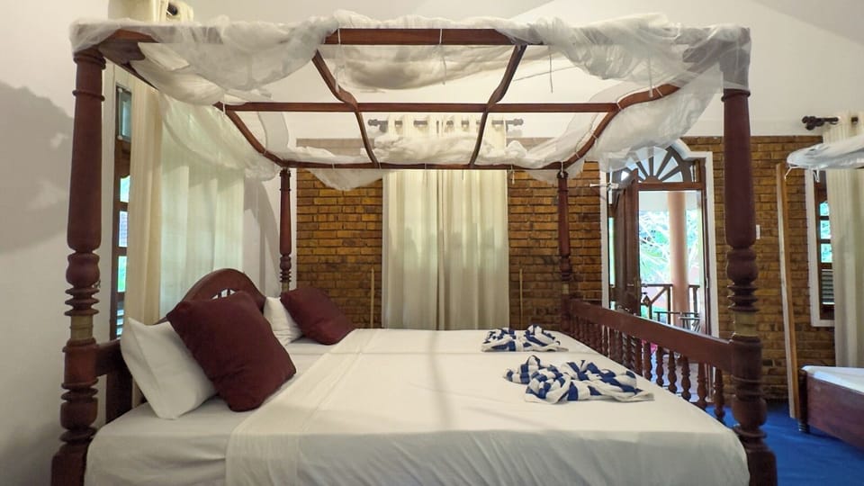 Exclusive Cabin, Garden View | Desk, WiFi (free)