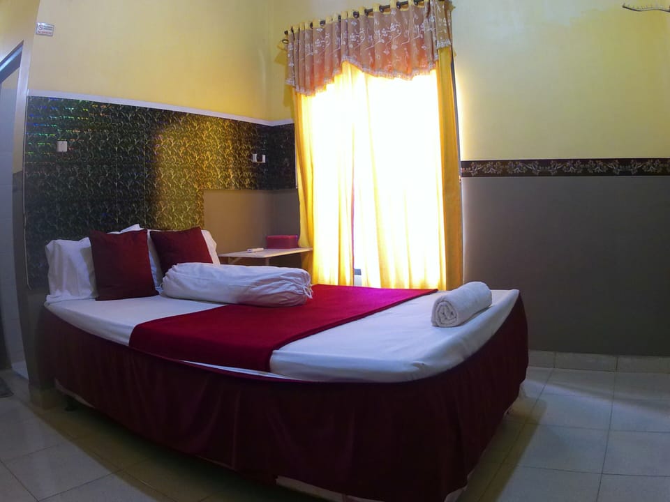 Standard Double Room, Non Smoking, Courtyard View | WiFi (free)