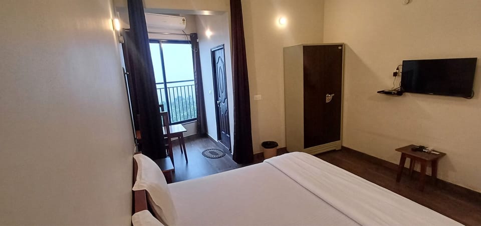 Comfort Single Room, Balcony, Mountain View