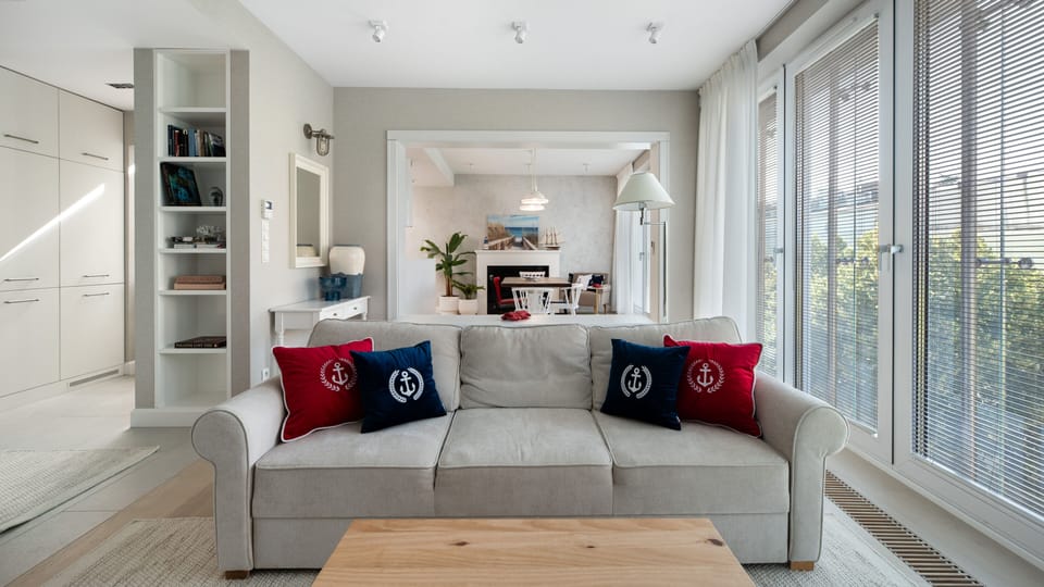 Comfort Apartment, City View | Living area