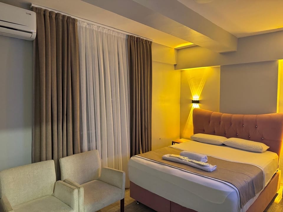 Standard Studio | WiFi (free), bed sheets