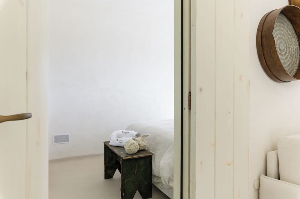 Deluxe Suite, Sea View (Spa) | In-room safe, blackout drapes, WiFi (free)
