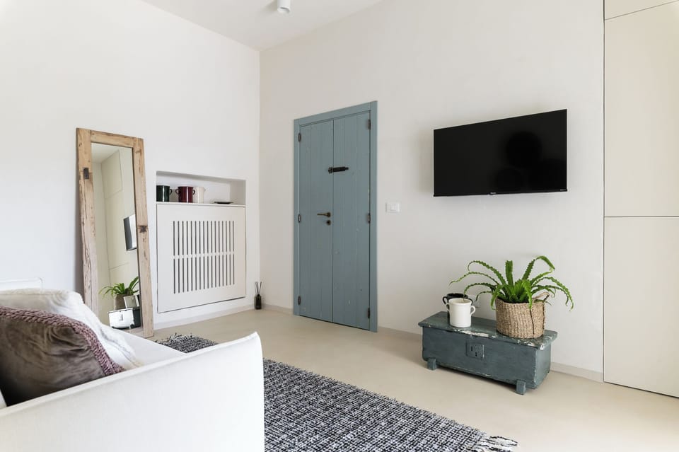 Deluxe Suite, Sea View (Spa) | Living area