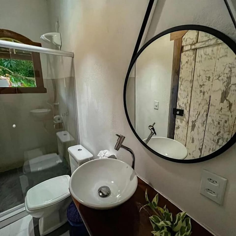 Double Room, Garden View | Bathroom | Designer toiletries, hair dryer (on request), towels, soap