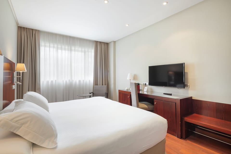 1 bedroom, minibar, in-room safe, desk