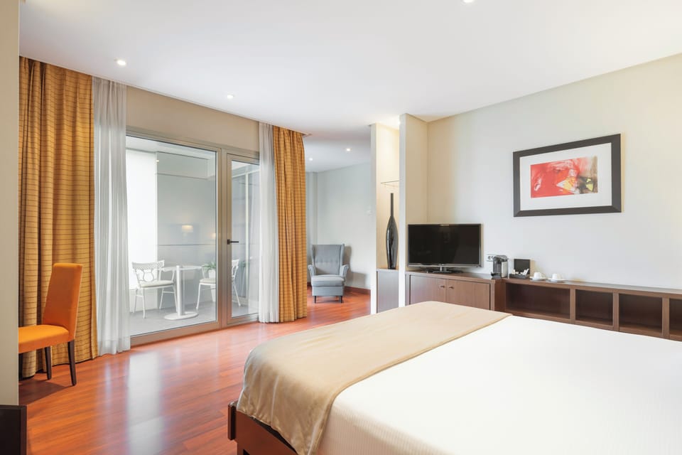 1 bedroom, minibar, in-room safe, desk
