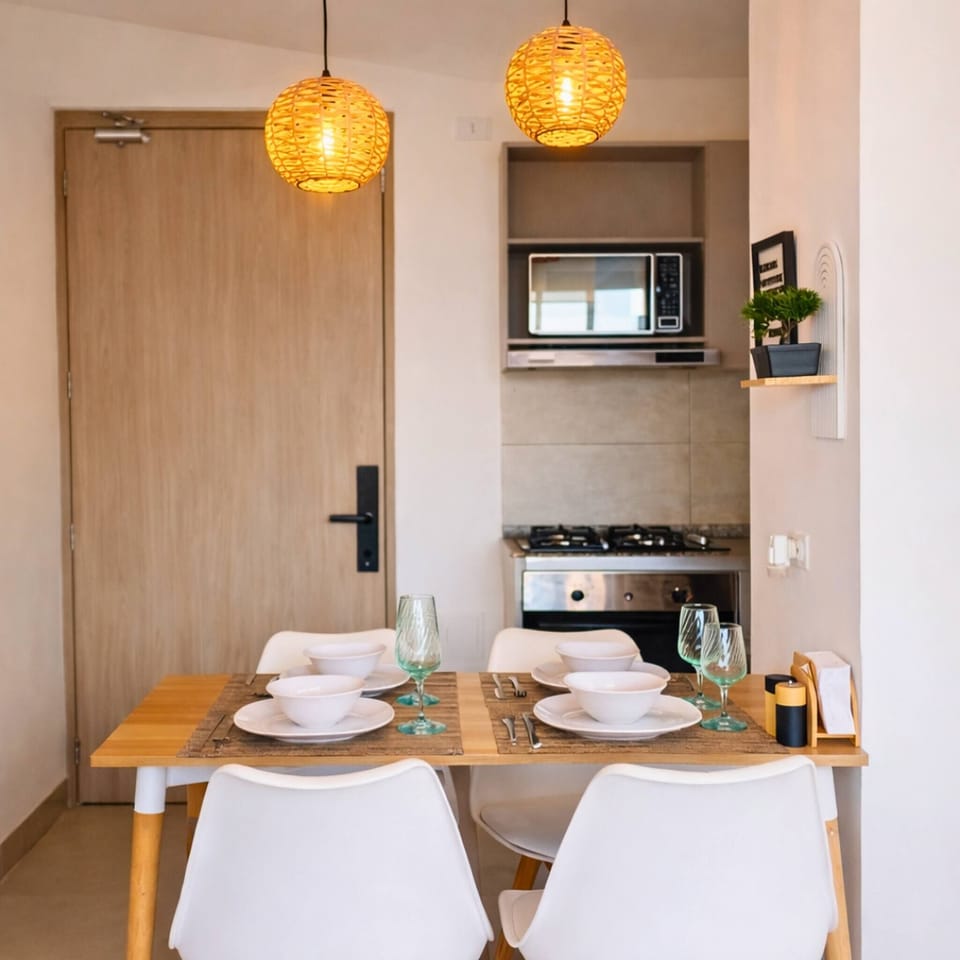 Apartment, 1 Bedroom, Accessible, Balcony | Dining room