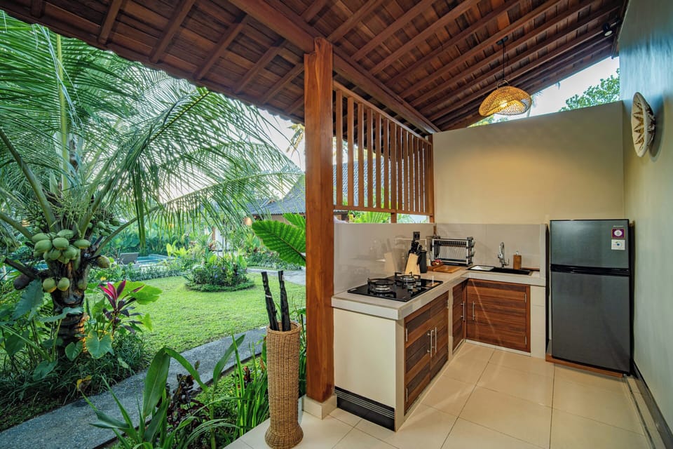 Villa, Garden View | Private kitchen | Mini-fridge, dishwasher, cookware/dishes/utensils