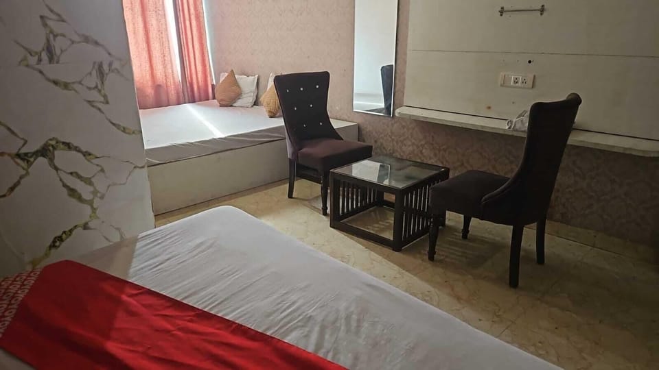 Family Room, Air conditioning | Rollaway beds (surcharge), WiFi (free), bed sheets