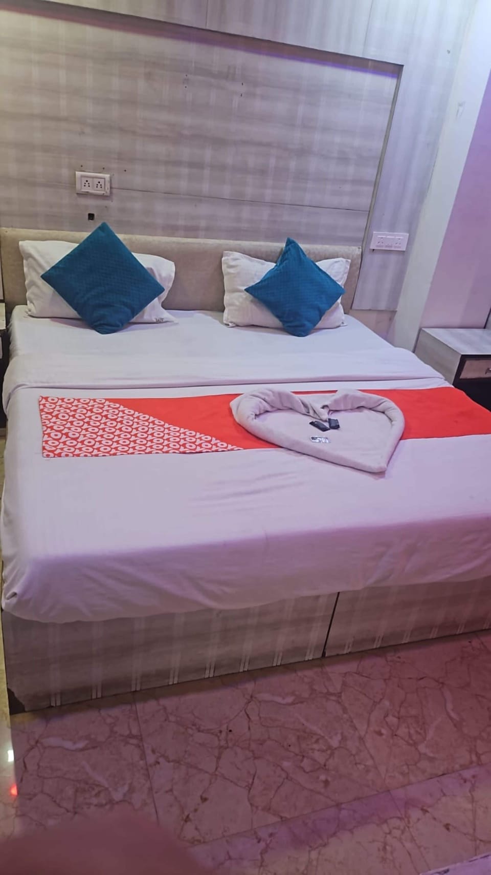Deluxe Room, Air conditioning | Rollaway beds (surcharge), WiFi (free), bed sheets