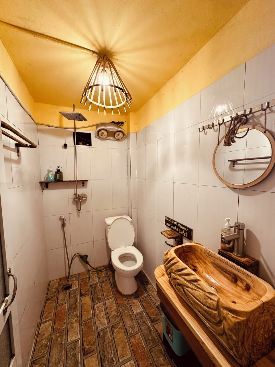 Basic Double Room, Mountain View | Bathroom | Shower, free toiletries, hair dryer, towels